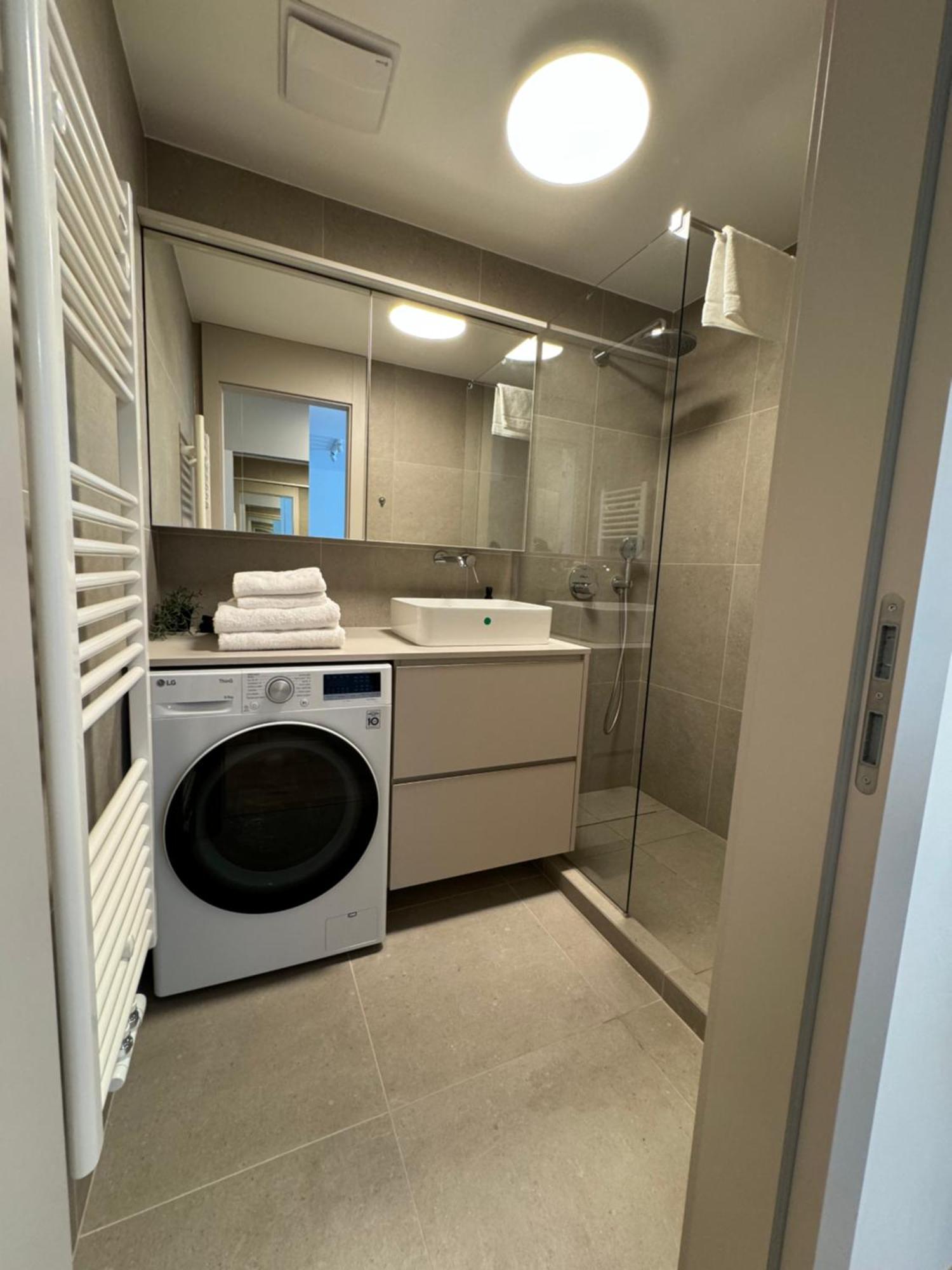 Aurora Apartments Bratislava Extérieur photo